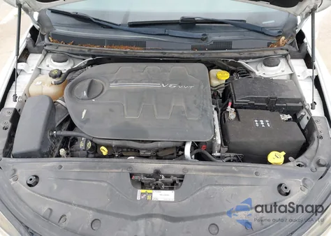 2015 Chrysler 200 S из США, поврежденный, VIN 1C3CCCBG9FN674289